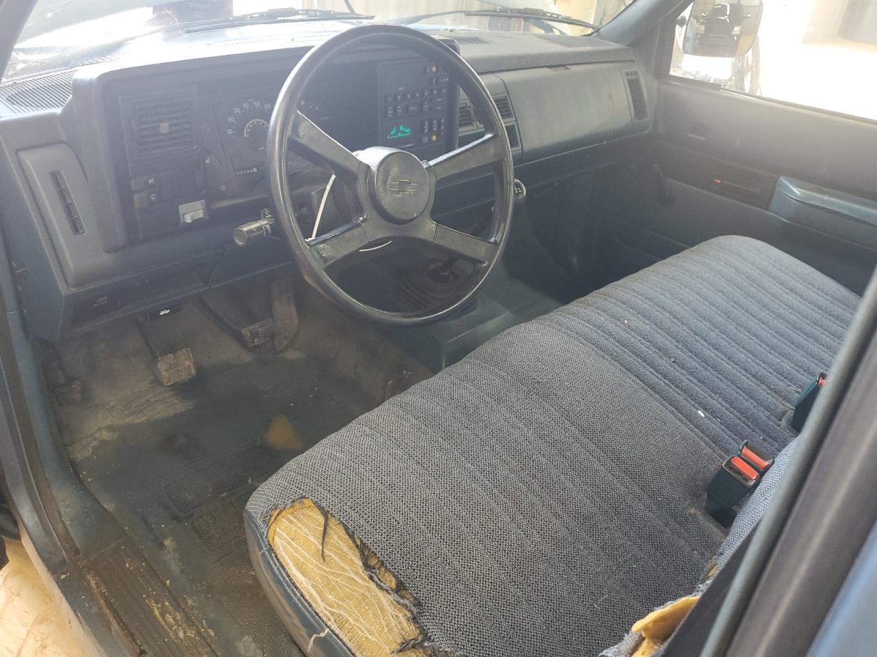 1988 Chevrolet Gmt-400 C2500 VIN: 2GCFC24K2J1276789 Lot: 64412535