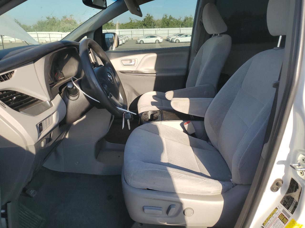 2016 Toyota Sienna Le VIN: 5TDKK3DC0GS737246 Lot: 63834715
