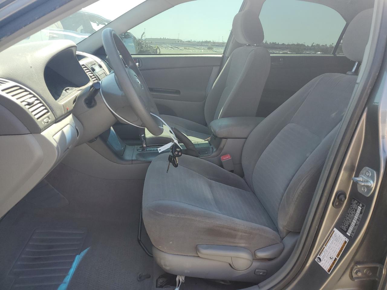 2005 Toyota Camry Le VIN: JTDBE32KX53029392 Lot: 65439115