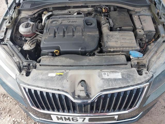 2017 SKODA SUPERB SE