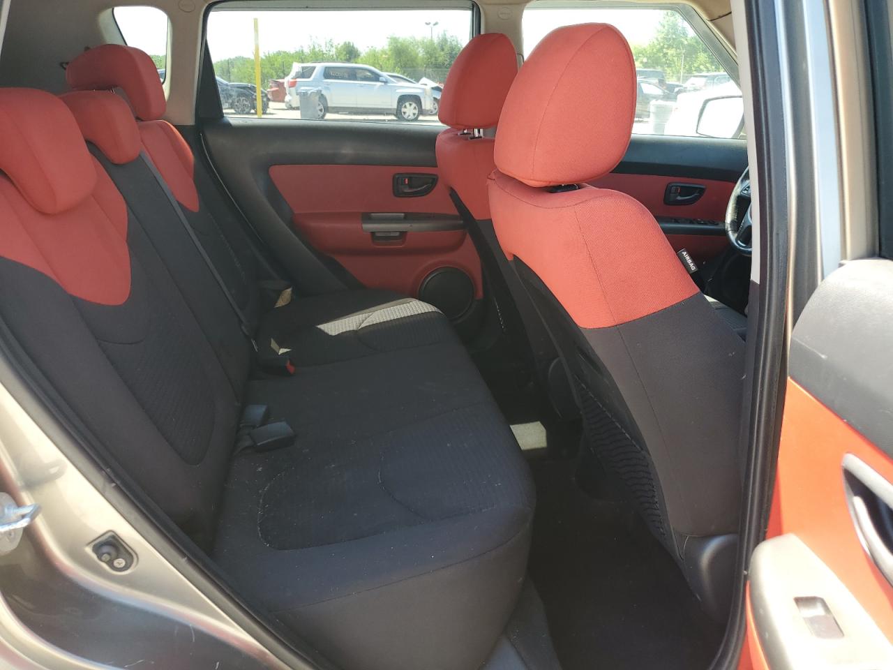 2010 Kia Soul + VIN: KNDJT2A29A7032428 Lot: 66742635