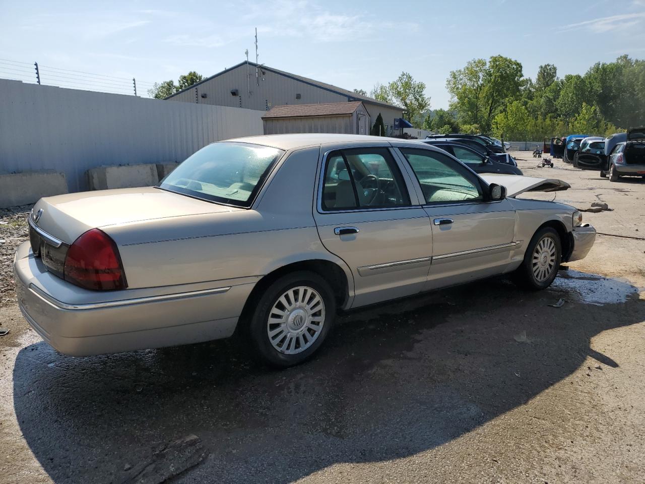 2007 Mercury Grand Marquis Ls silver sedan flexible 2MEFM75V57X639710 photo #4