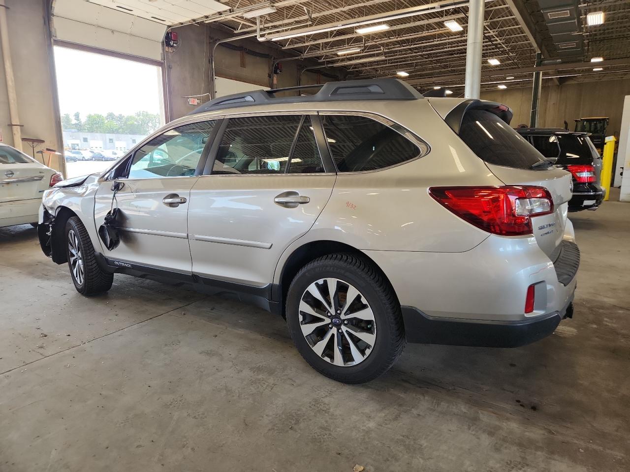 2016 Subaru Outback 3.6R Limited VIN: 4S4BSEJCXG3200946 Lot: 64740395