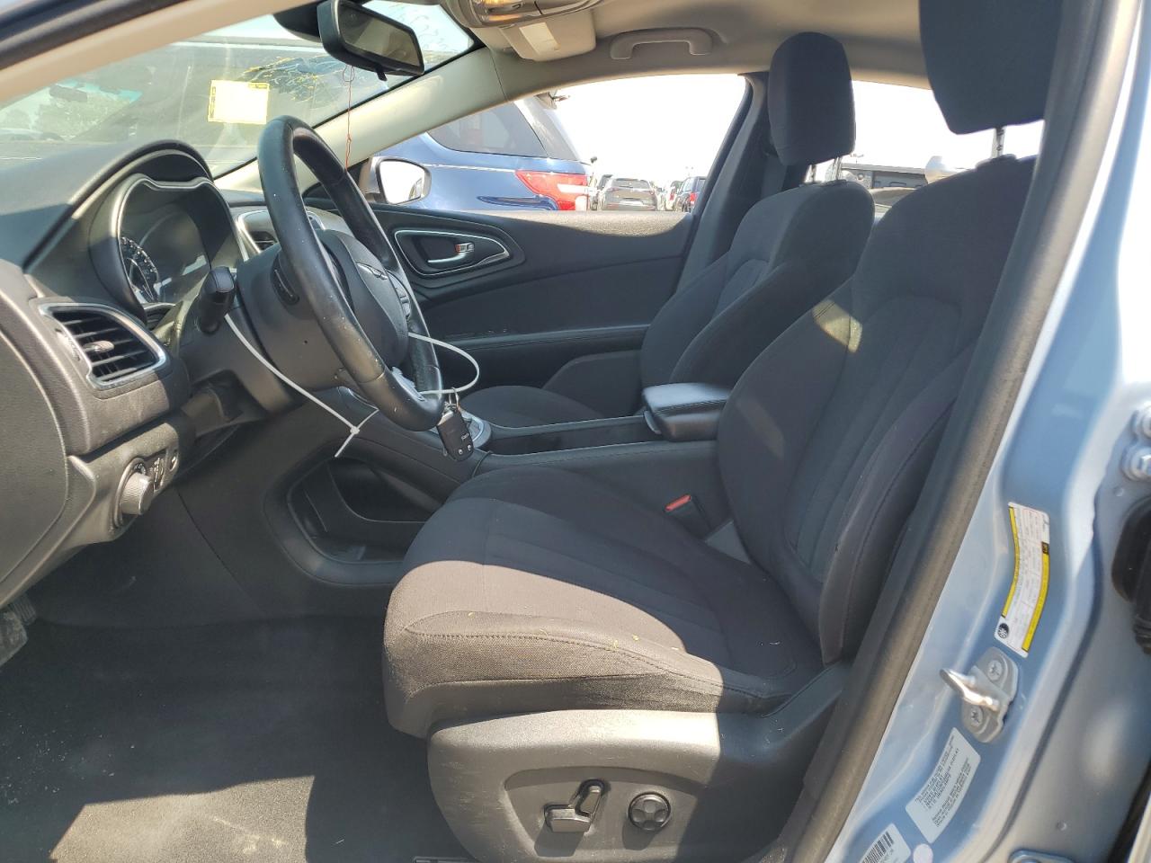 2015 Chrysler 200 Limited VIN: 1C3CCCABXFN662237 Lot: 66720225