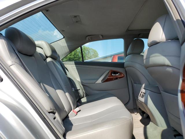 2010 TOYOTA CAMRY SE  