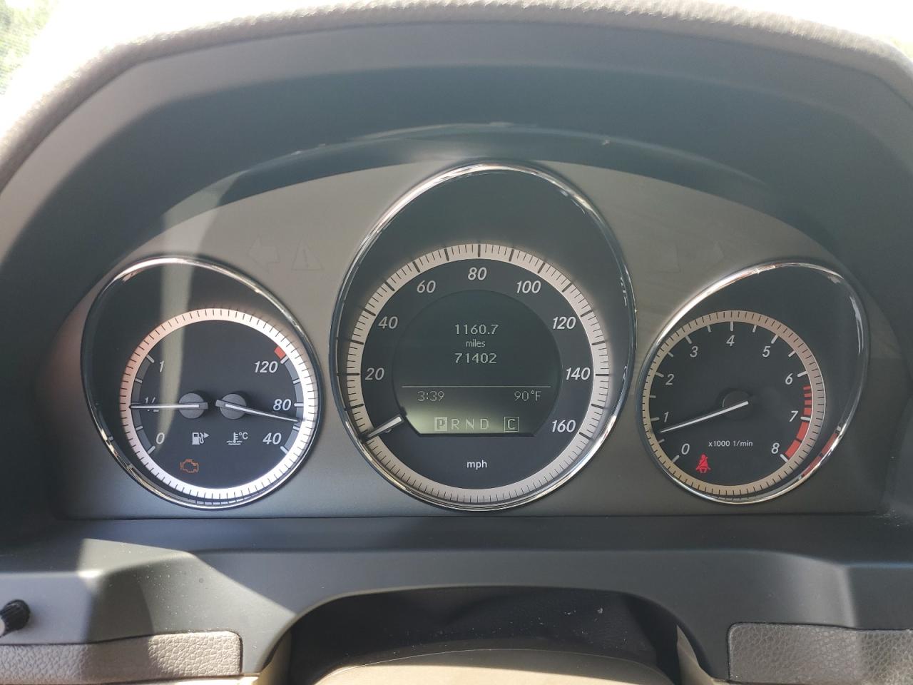 2010 Mercedes-Benz C 300 VIN: WDDGF5EB2AR105498 Lot: 65011595