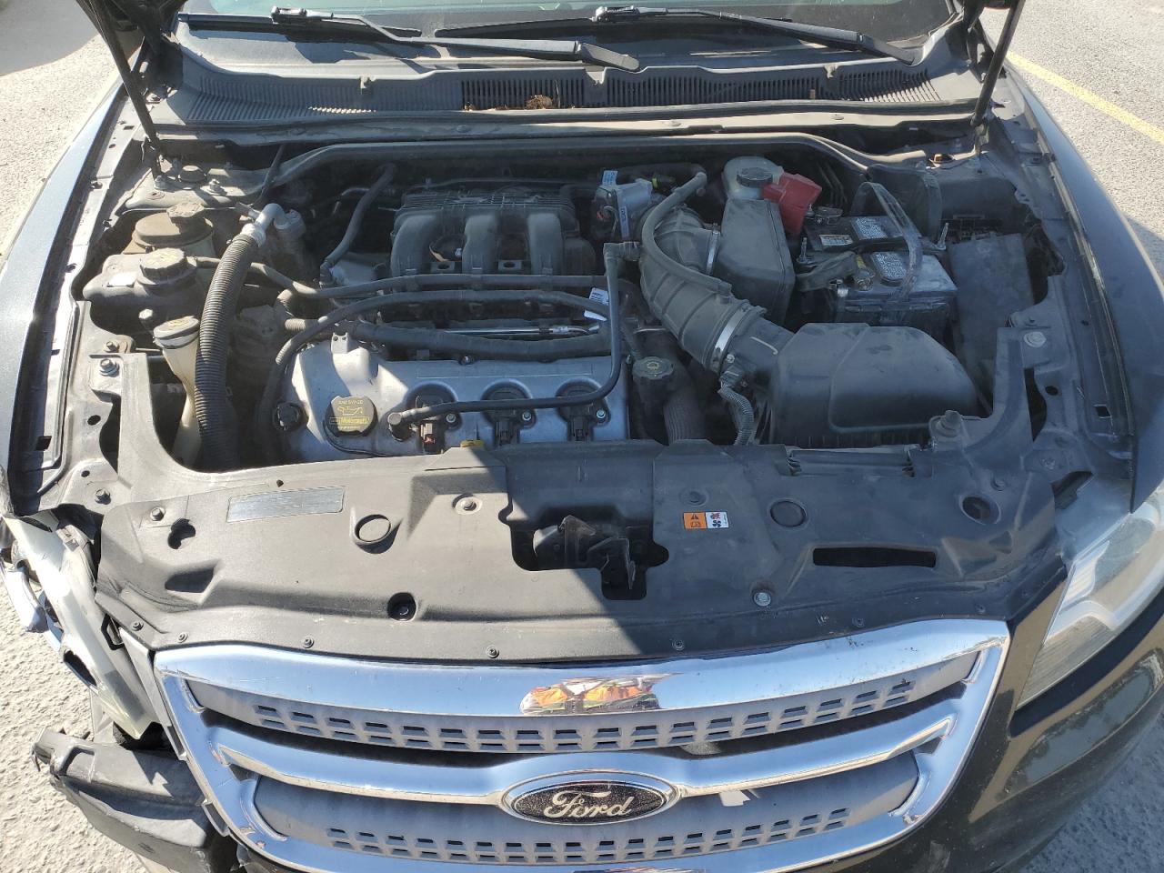 2010 Ford Taurus Limited VIN: 1FAHP2FW7AG121340 Lot: 64750265