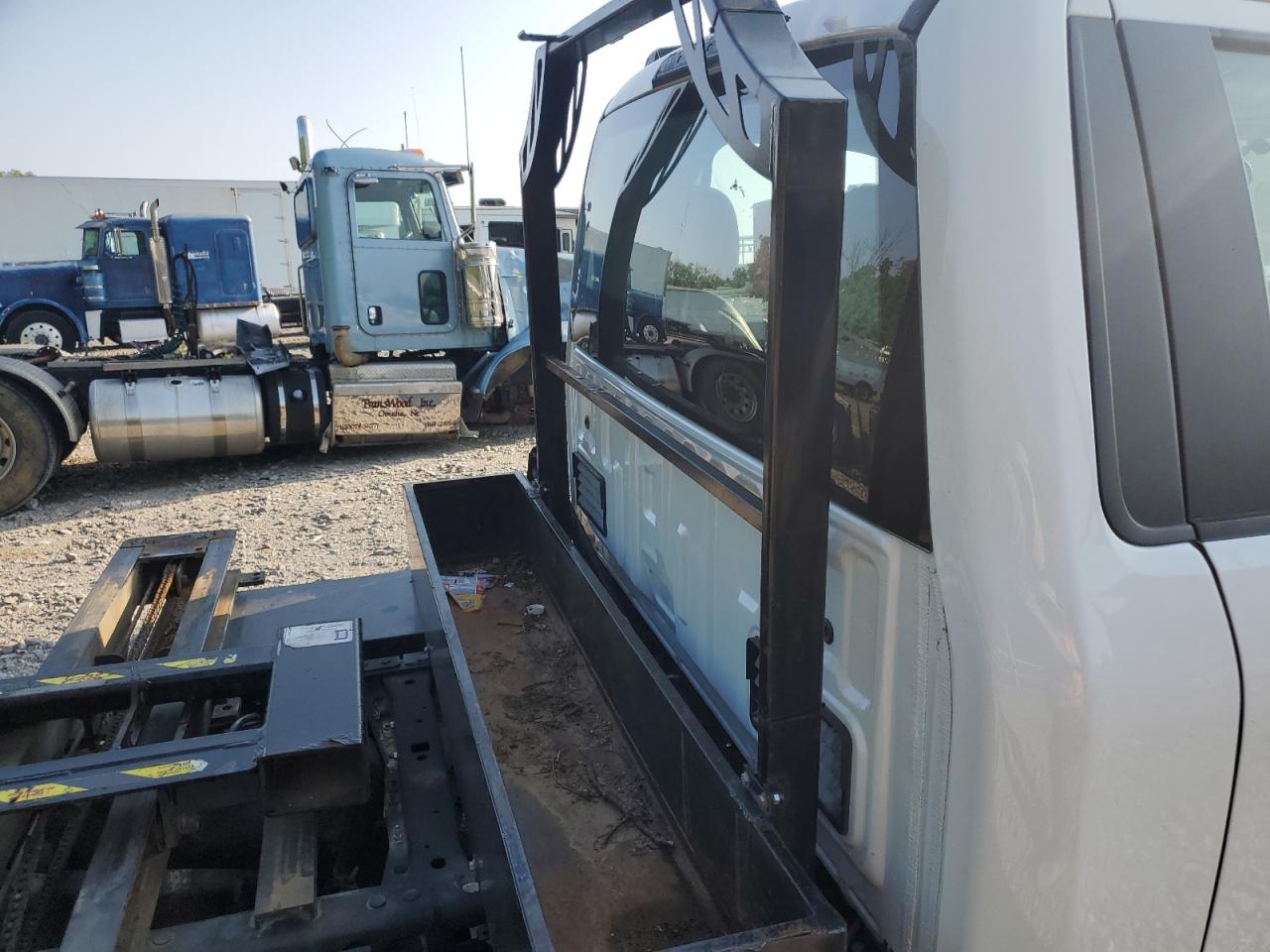 2023 Ford F550 Super Duty VIN: 1FDUF5HT0PEC84640 Lot: 63400575