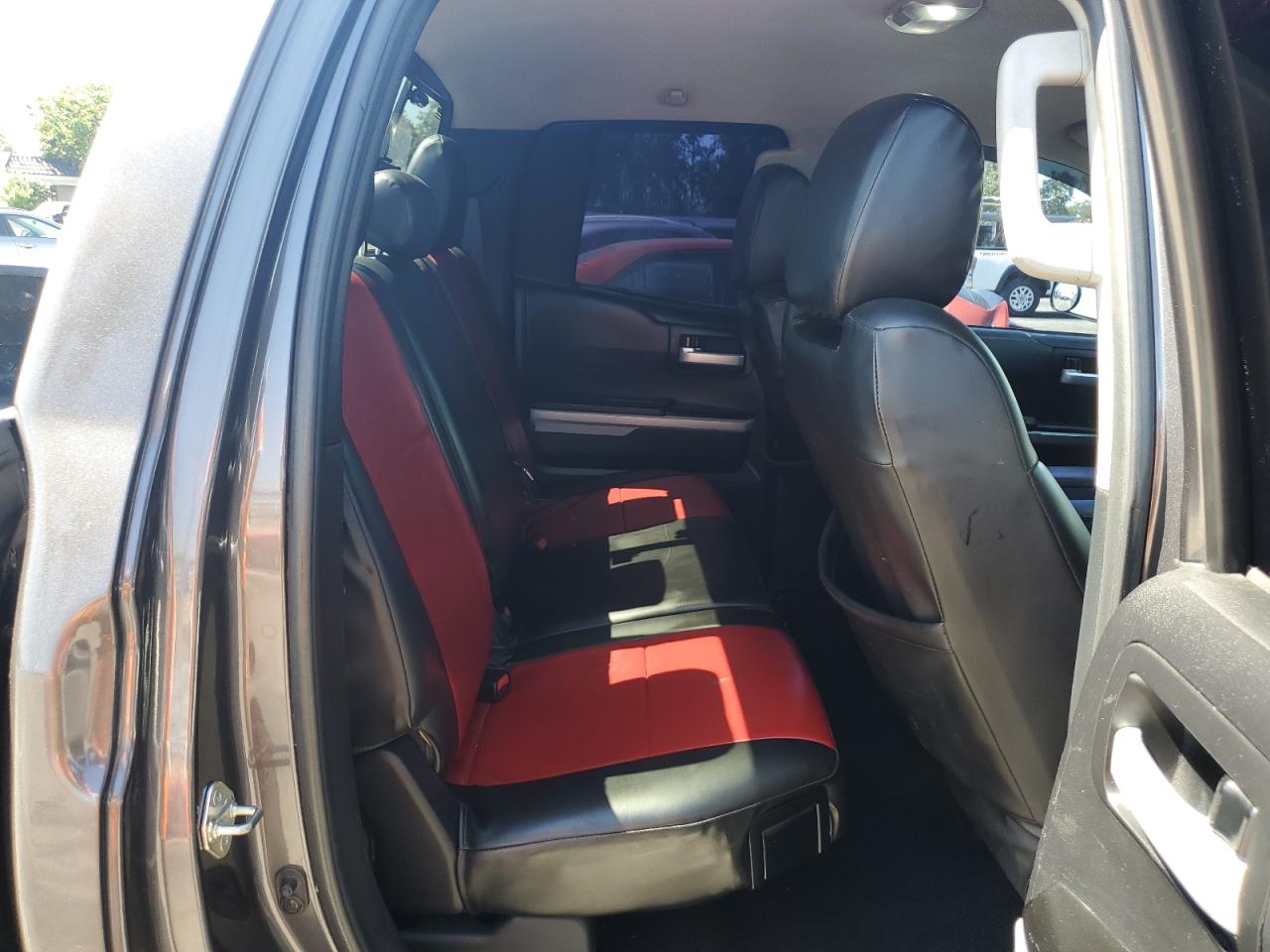 2018 Toyota Tundra Double Cab Sr VIN: 5TFRY5F11JX233780 Lot: 63058465