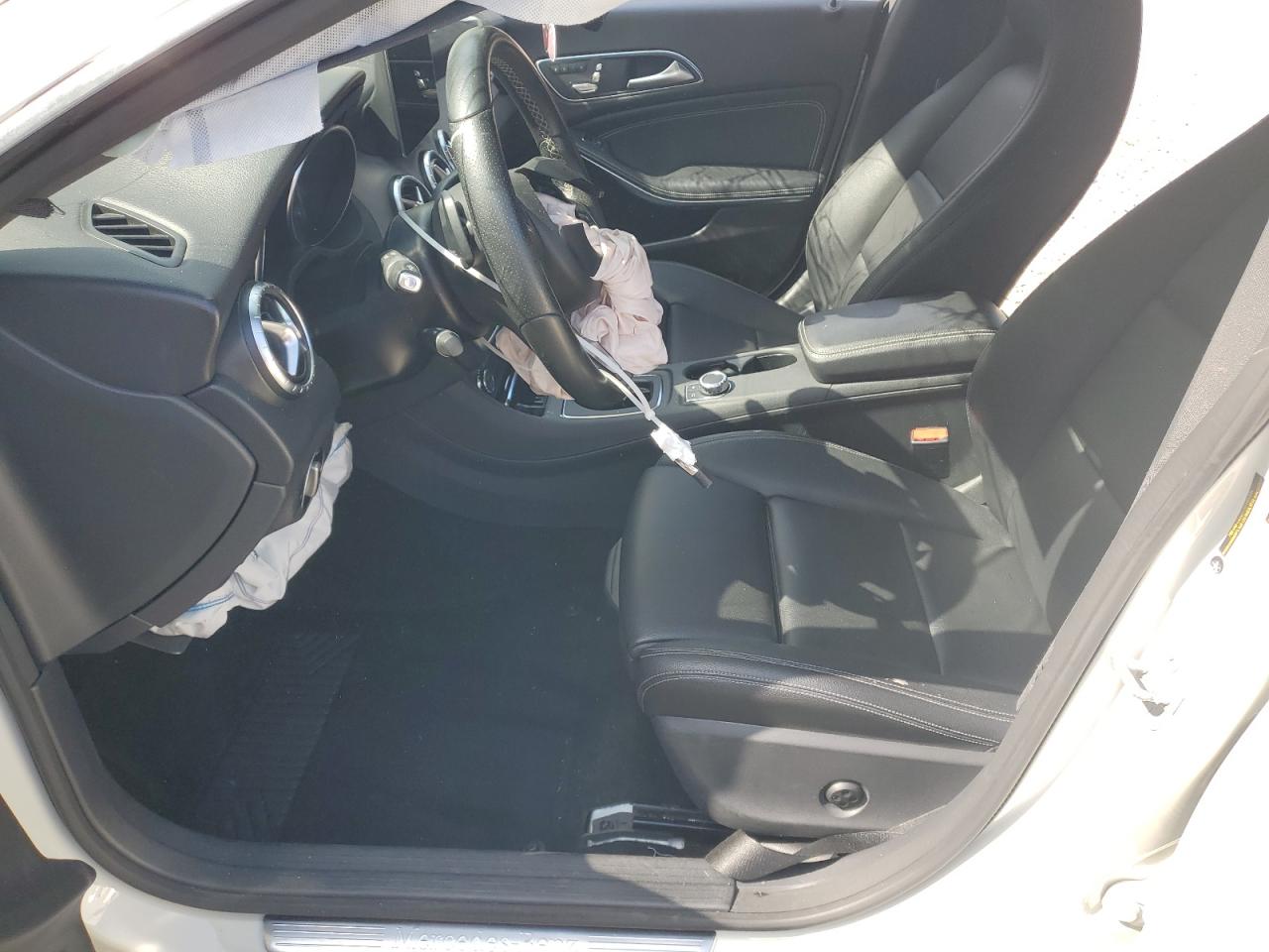 2018 Mercedes-Benz Cla 250 VIN: WDDSJ4EB8JN561452 Lot: 63164615