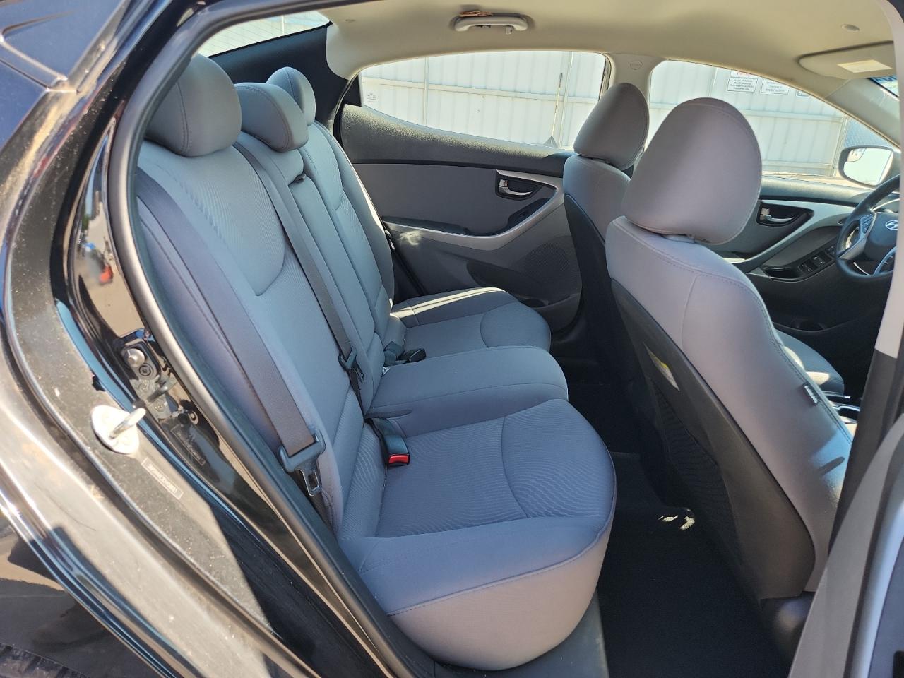 2014 Hyundai Elantra Se VIN: 5NPDH4AE2EH458693 Lot: 62599855