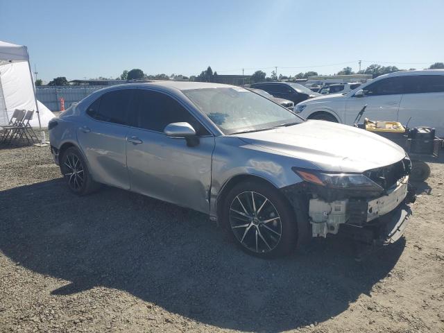  TOYOTA CAMRY 2021 Srebrny