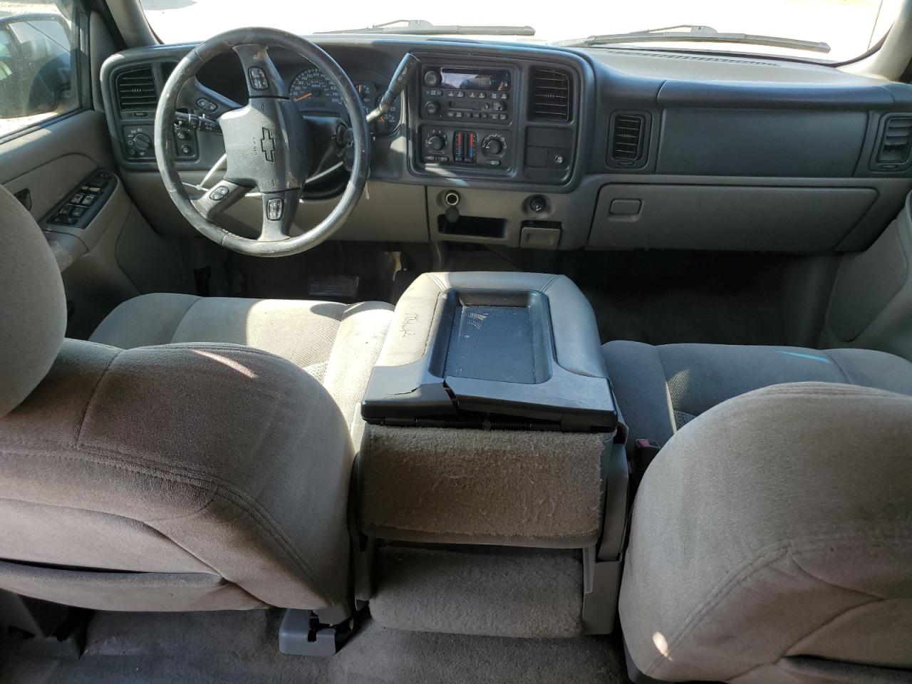 2005 Chevrolet Tahoe C1500 VIN: 1GNEC13V15J243156 Lot: 65016435
