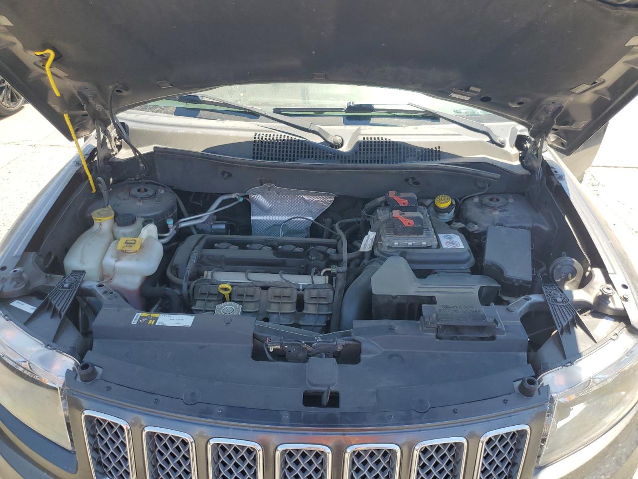 2016 Jeep Compass Latitude VIN: 1C4NJDEB7GD594349 Lot: 59596165