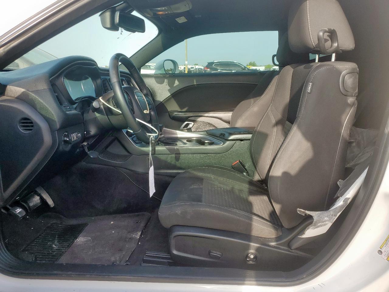 2018 Dodge Challenger Sxt VIN: 2C3CDZAG8JH138579 Lot: 62930725