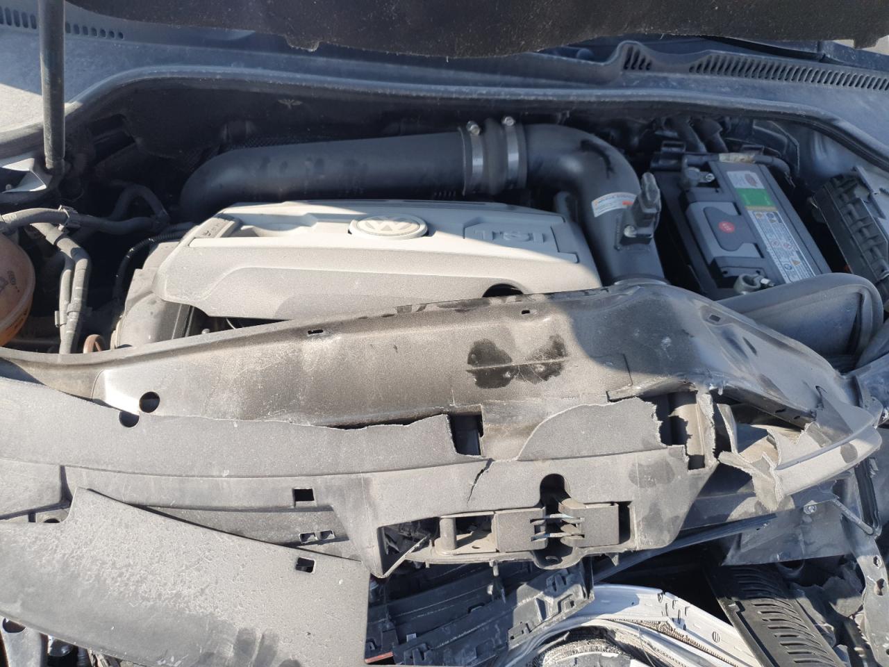 wvwfw7ah8cv013852 WVWFW7AH8CV013852 2012 Volkswagen Eos Lux