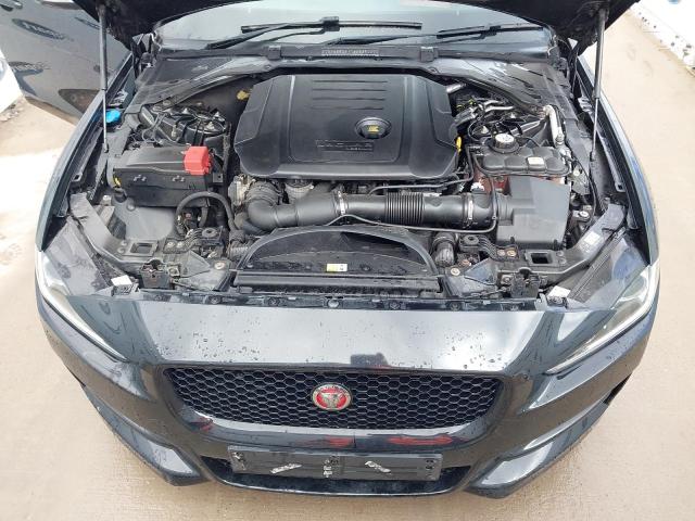 2017 JAGUAR XE R-SPORT