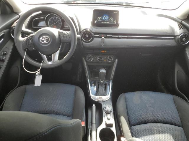  TOYOTA YARIS 2017 Biały