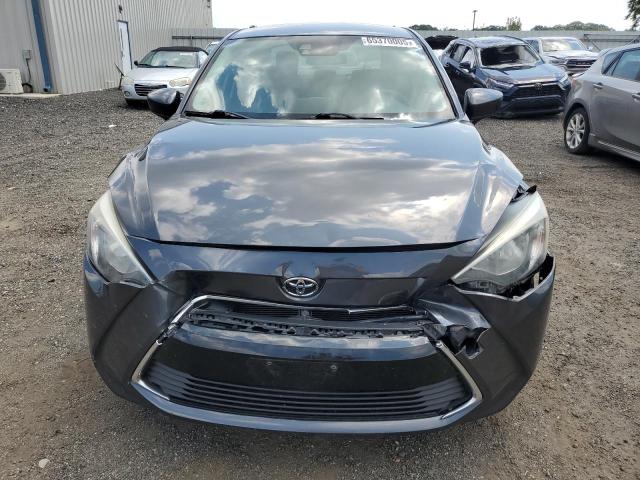  TOYOTA YARIS 2017 Szary