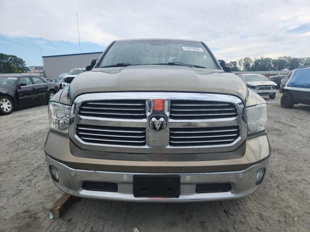 Pickups RAM 1500 2015 Zielony