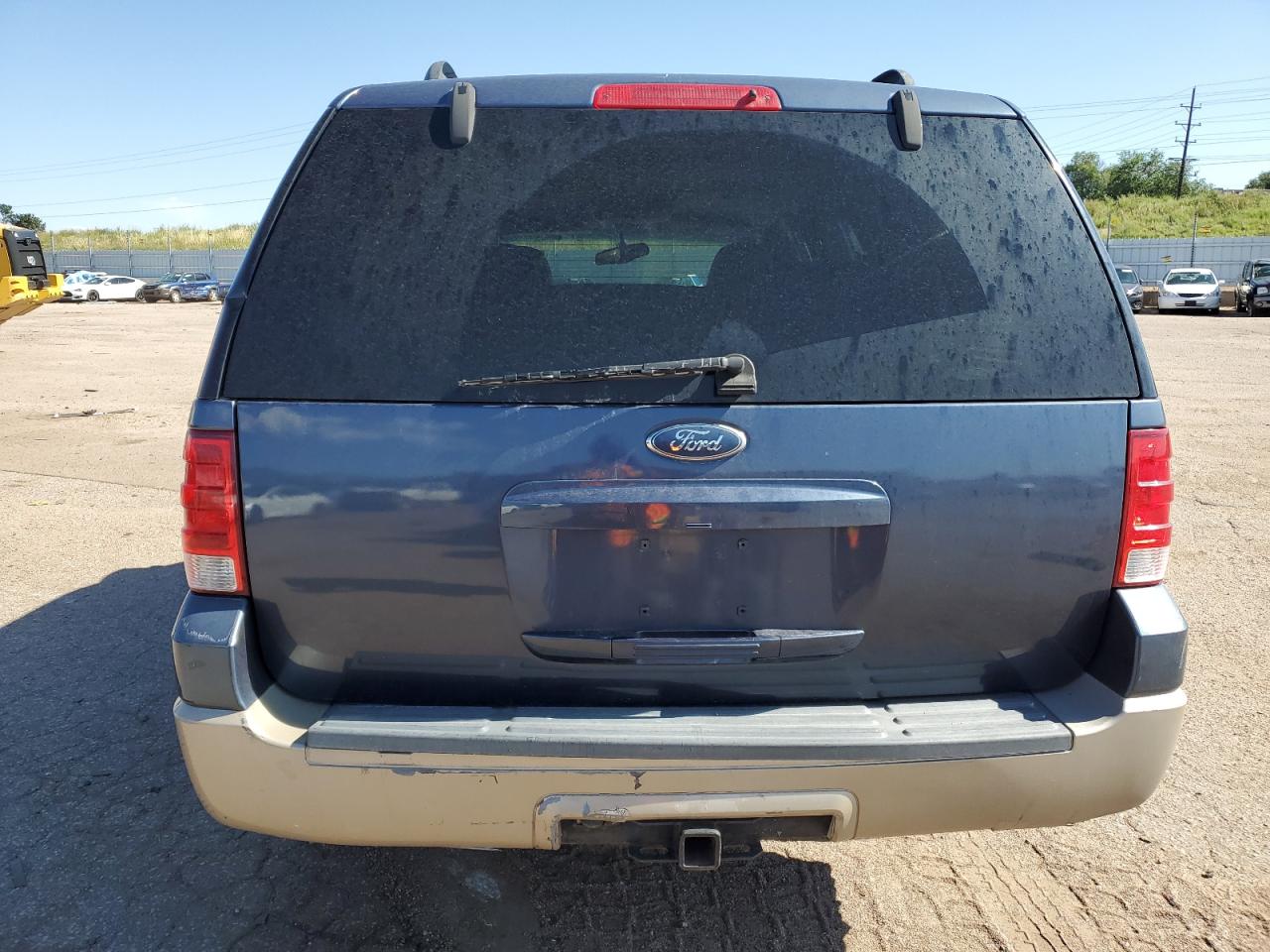 2005 Ford Expedition Eddie Bauer VIN: 1FMPU18515LA84355 Lot: 63603305