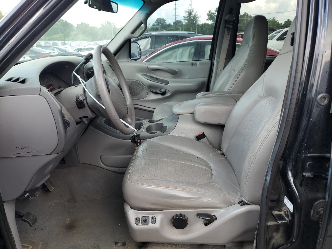 1997 Ford Expedition VIN: 1FMFU18L8VLB47722 Lot: 64013905