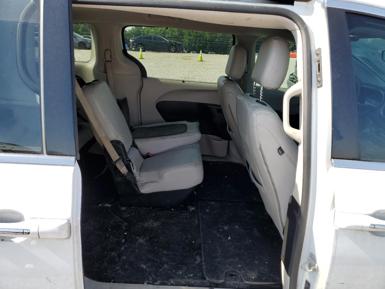 2018 Chrysler Pacifica Touring Plus VIN: 2C4RC1FG8JR122606 Lot: 62815185