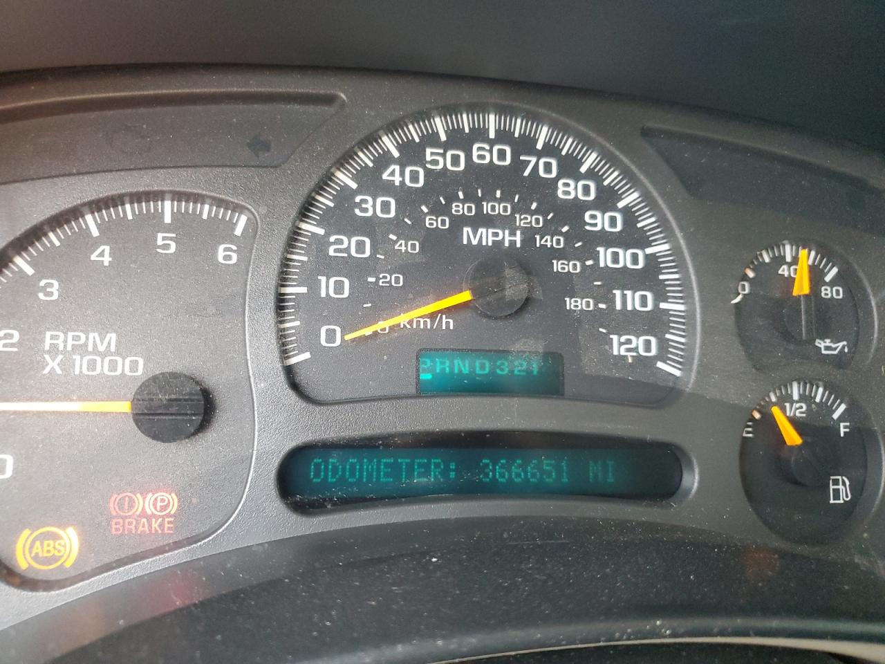 2004 Chevrolet Silverado C1500 VIN: 2GCEC13T541330364 Lot: 64773585