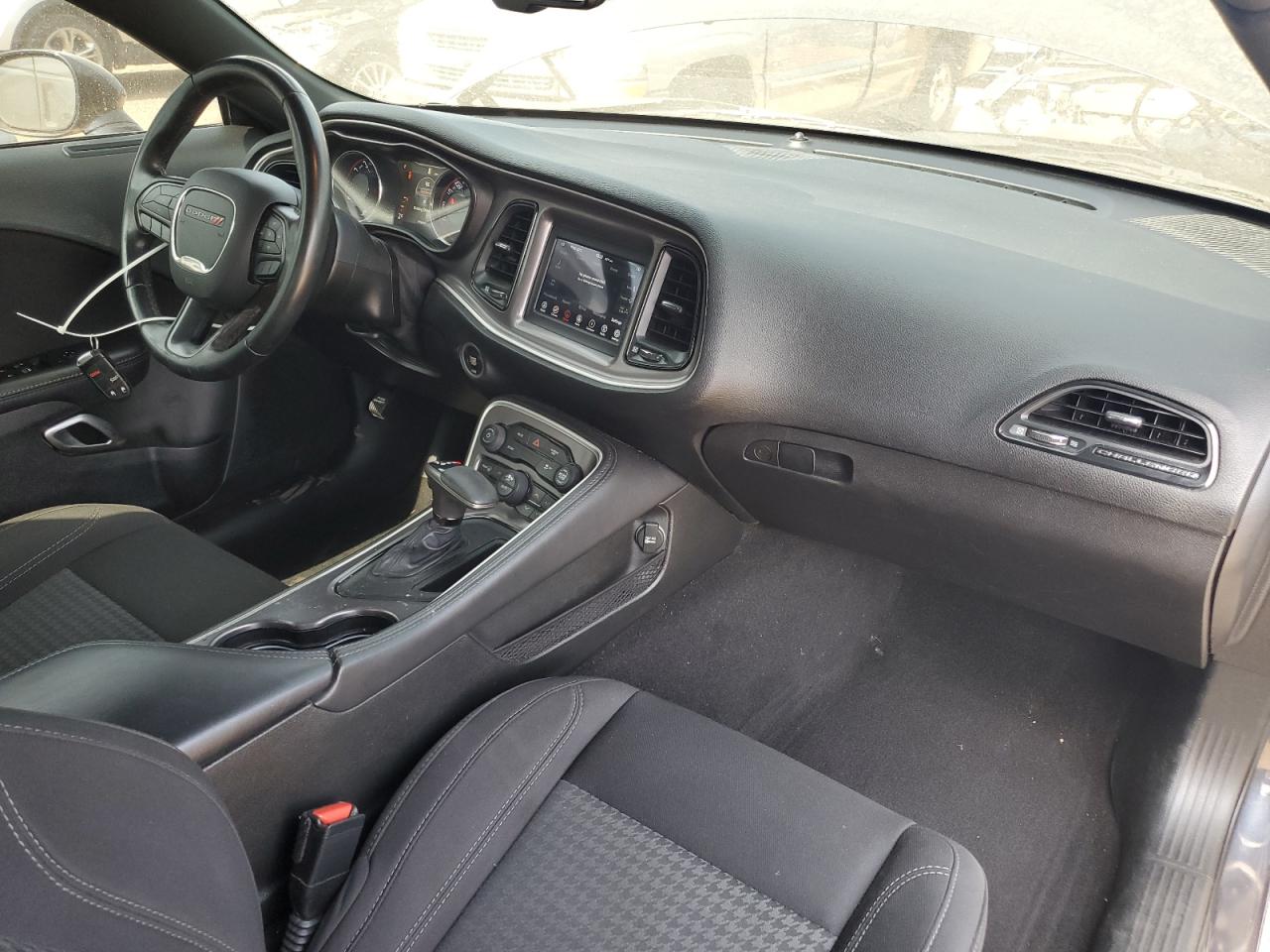 2019 Dodge Challenger Sxt VIN: 2C3CDZAG1KH701053 Lot: 65575725