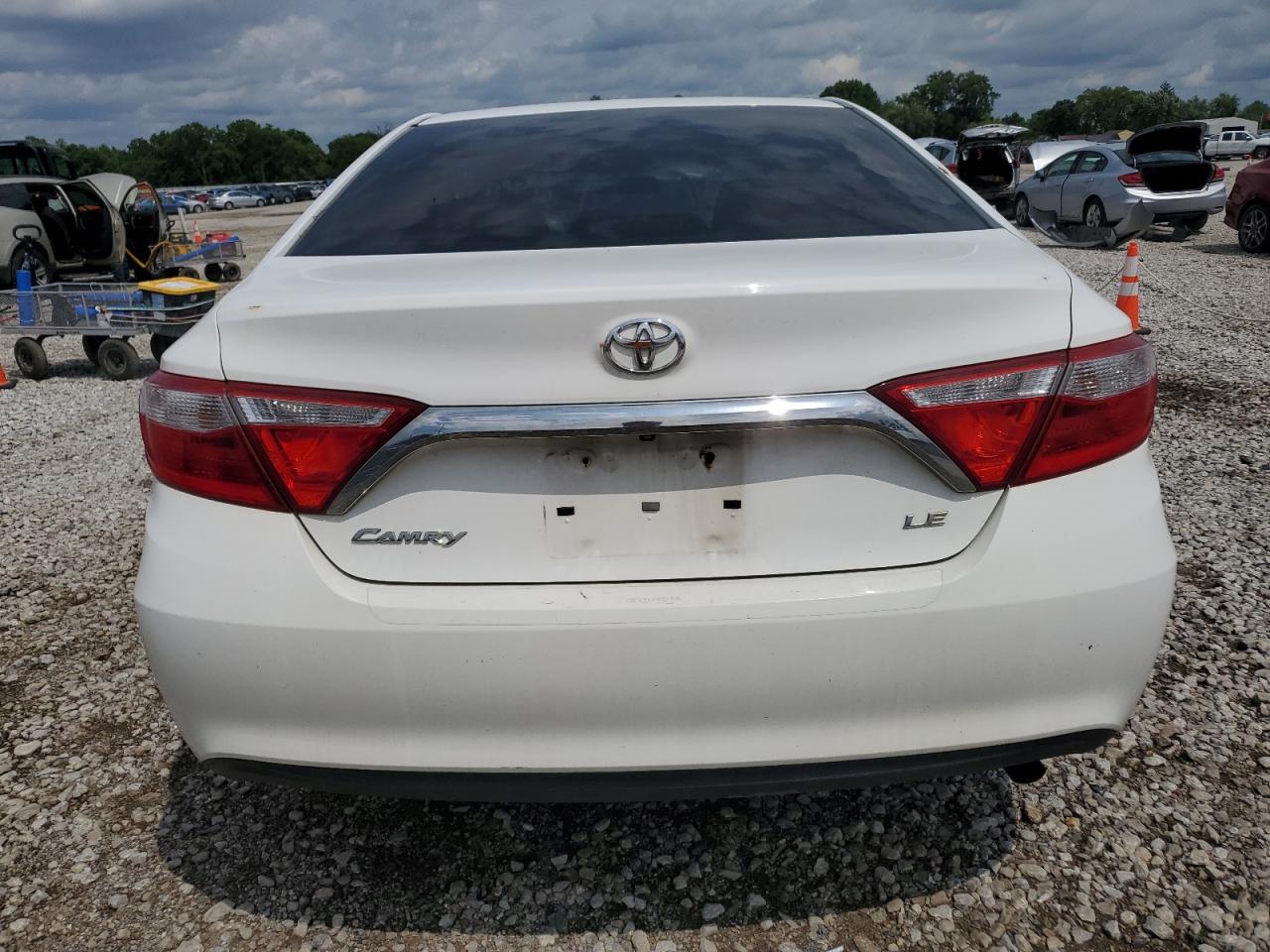 2016 Toyota Camry Le VIN: 4T1BF1FK5GU545261 Lot: 64436505