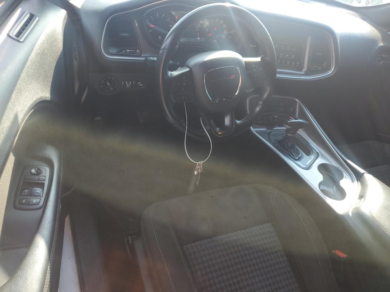 2020 Dodge Challenger Sxt VIN: 2C3CDZAG5LH189718 Lot: 66143535