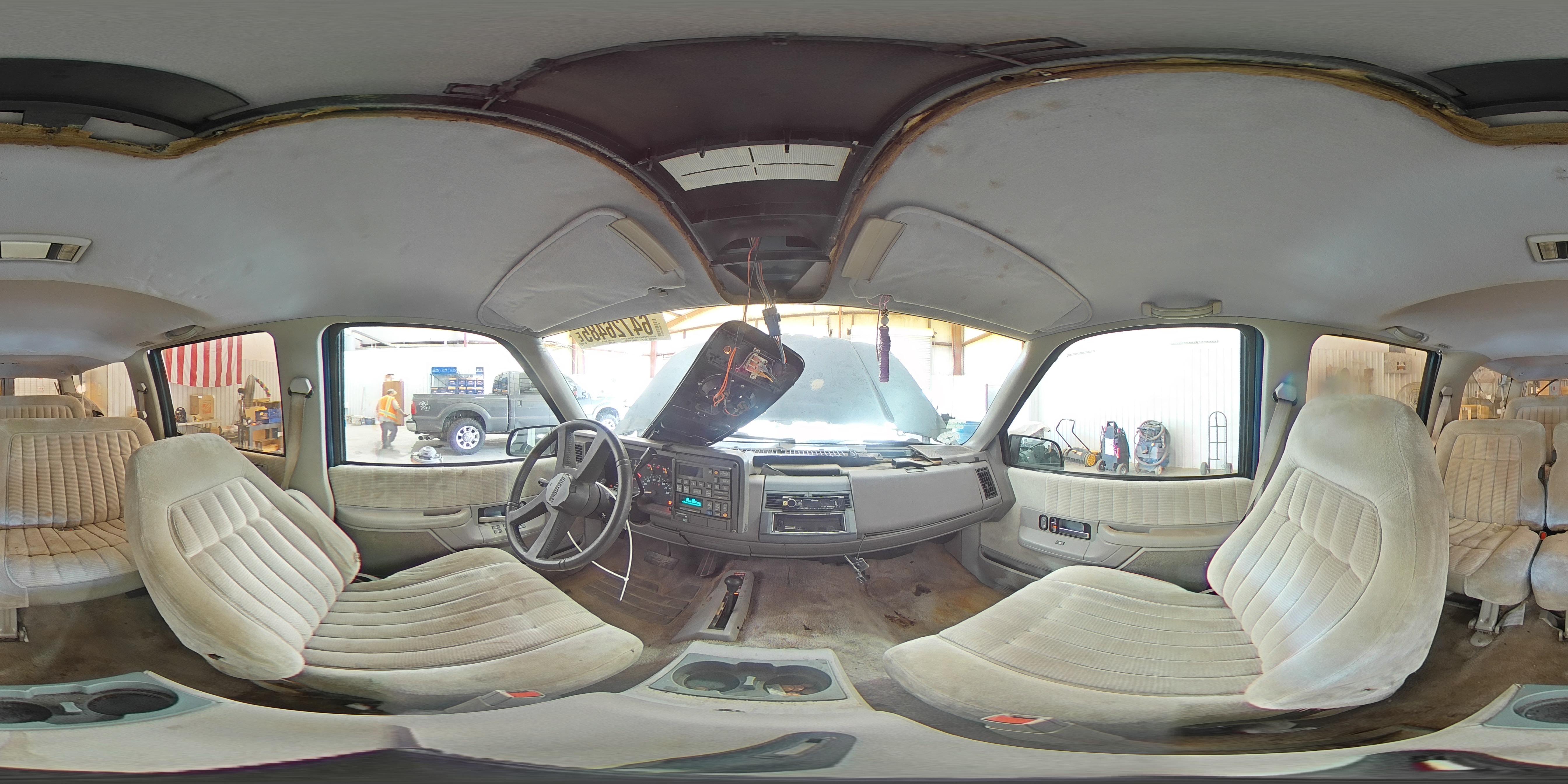 1992 Chevrolet Suburban K1500 VIN: 1GNFK16K9NJ338993 Lot: 64726485