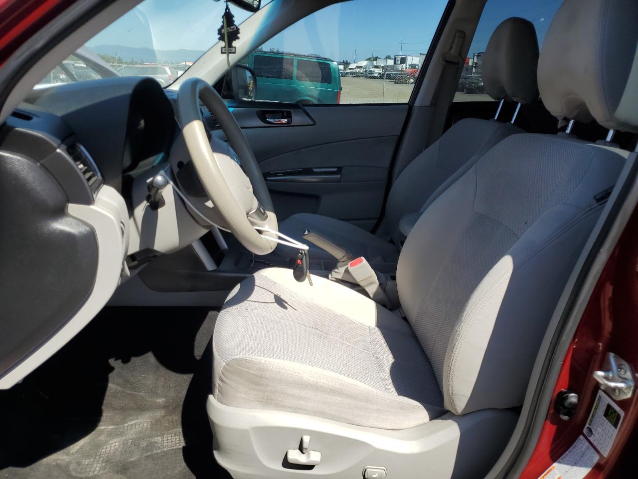 2011 Subaru Forester 2.5X Premium VIN: JF2SHADC0BH763427 Lot: 65216455