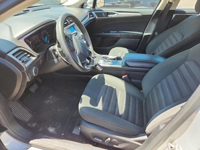  FORD FUSION 2017 Srebrny