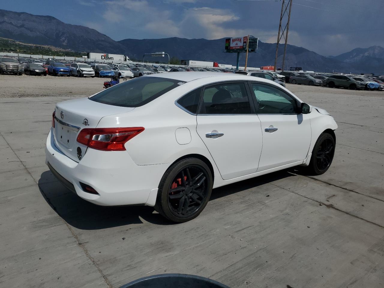 3N1AB7AP8HY323347 NISSAN SENTRA 2017