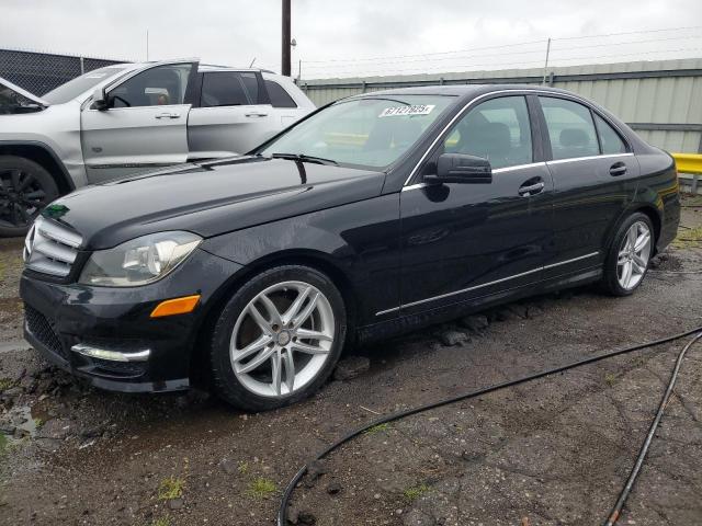  MERCEDES-BENZ C-CLASS 2012 Czarny