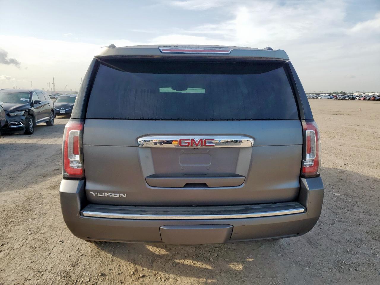 2017 GMC Yukon Slt VIN: 1GKS1BKC5HR172190 Lot: 65192685