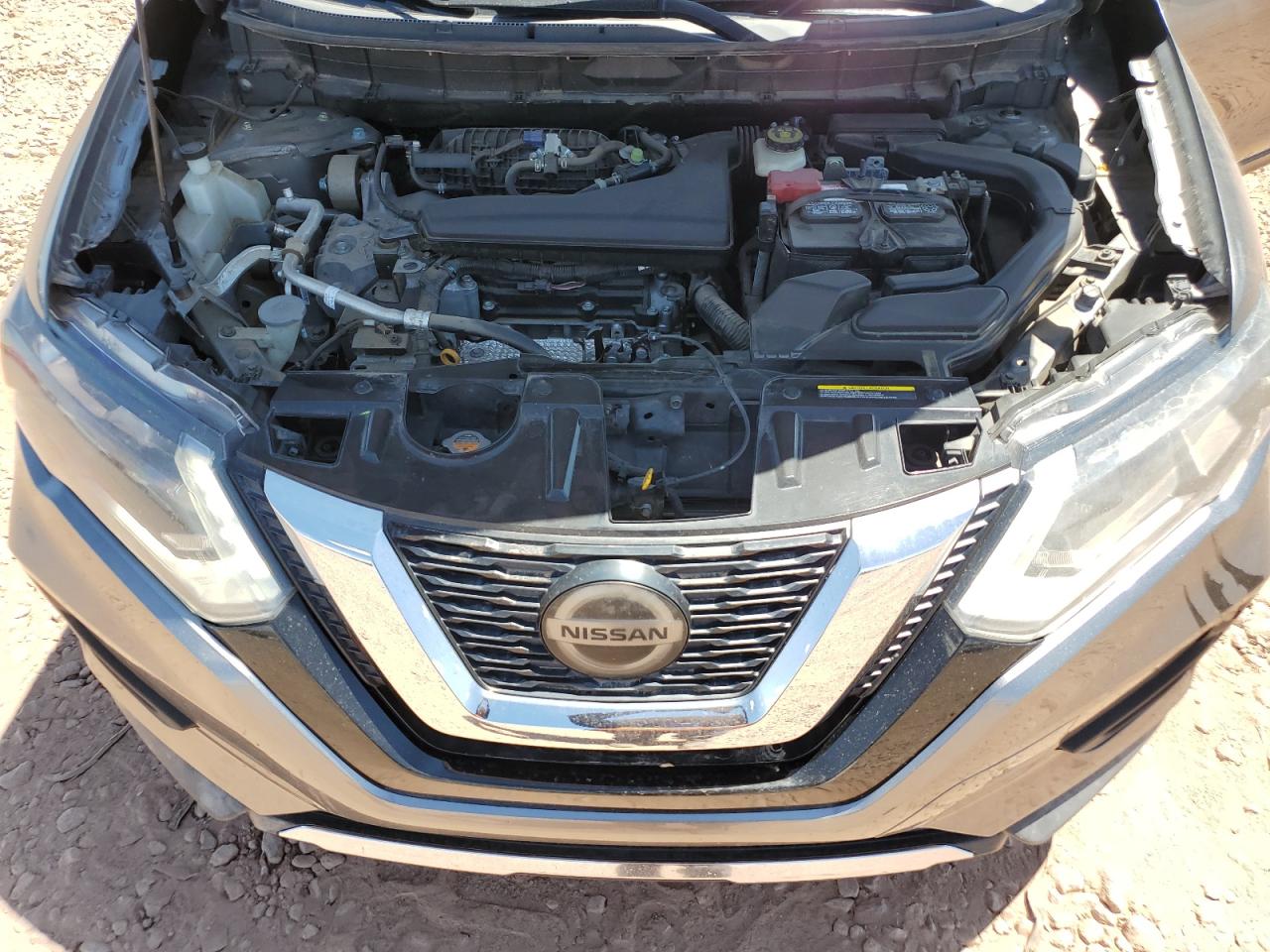 KNMAT2MV4JP526413 NISSAN ROGUE 2018