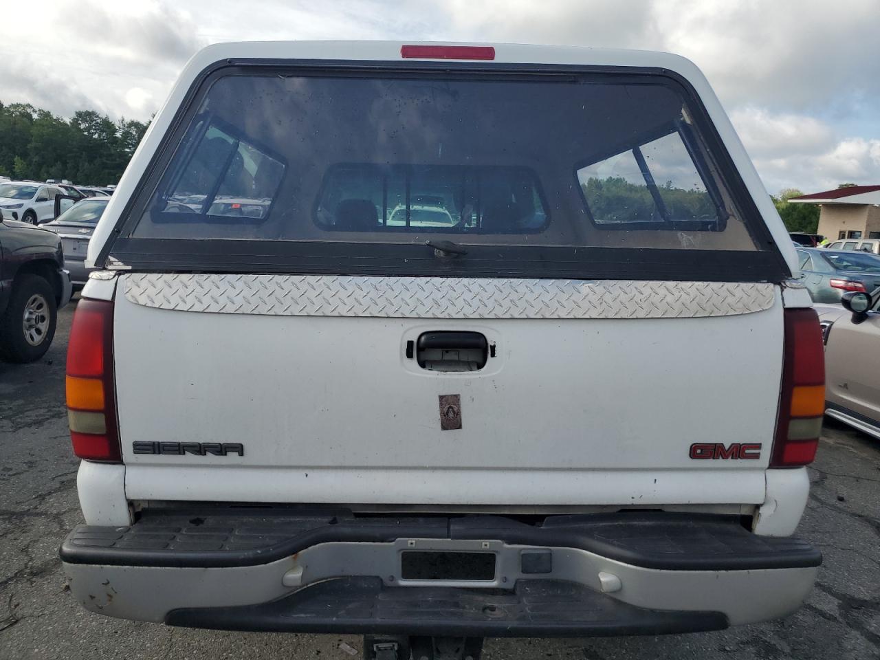 2001 GMC Sierra K2500 Heavy Duty VIN: 1GTHK24UX1E151258 Lot: 64832335