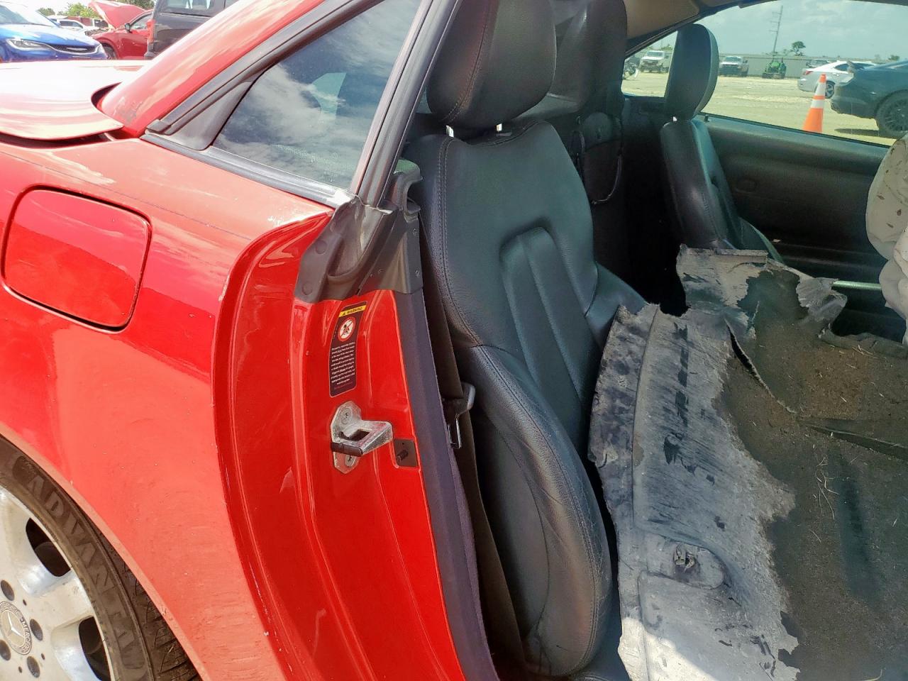 2000 Mercedes-Benz Slk 230 Kompressor VIN: WDBKK47F2YF156715 Lot: 63873805