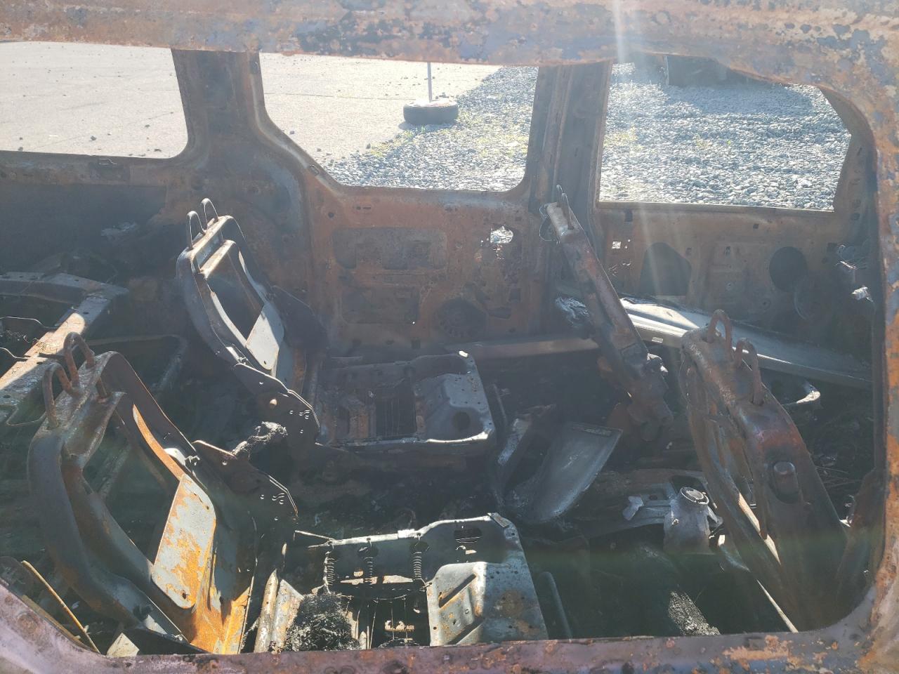 2001 Ford Windstar Limited VIN: 2FMDA584X1BB87830 Lot: 64589775