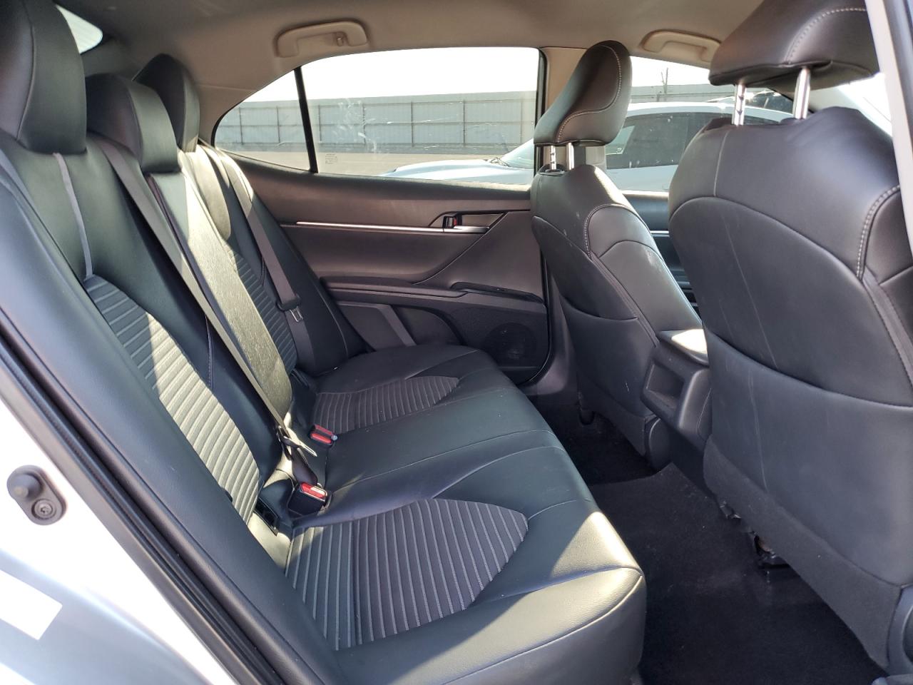 4T1B11HK2KU232222 2019 Toyota Camry L