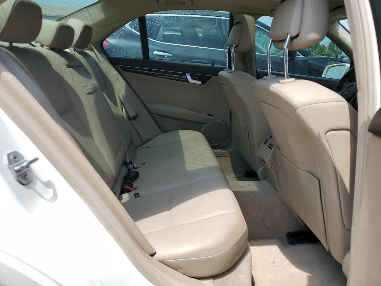 2012 Mercedes-Benz C 300 4Matic VIN: WDDGF8BB9CA632171 Lot: 64392385