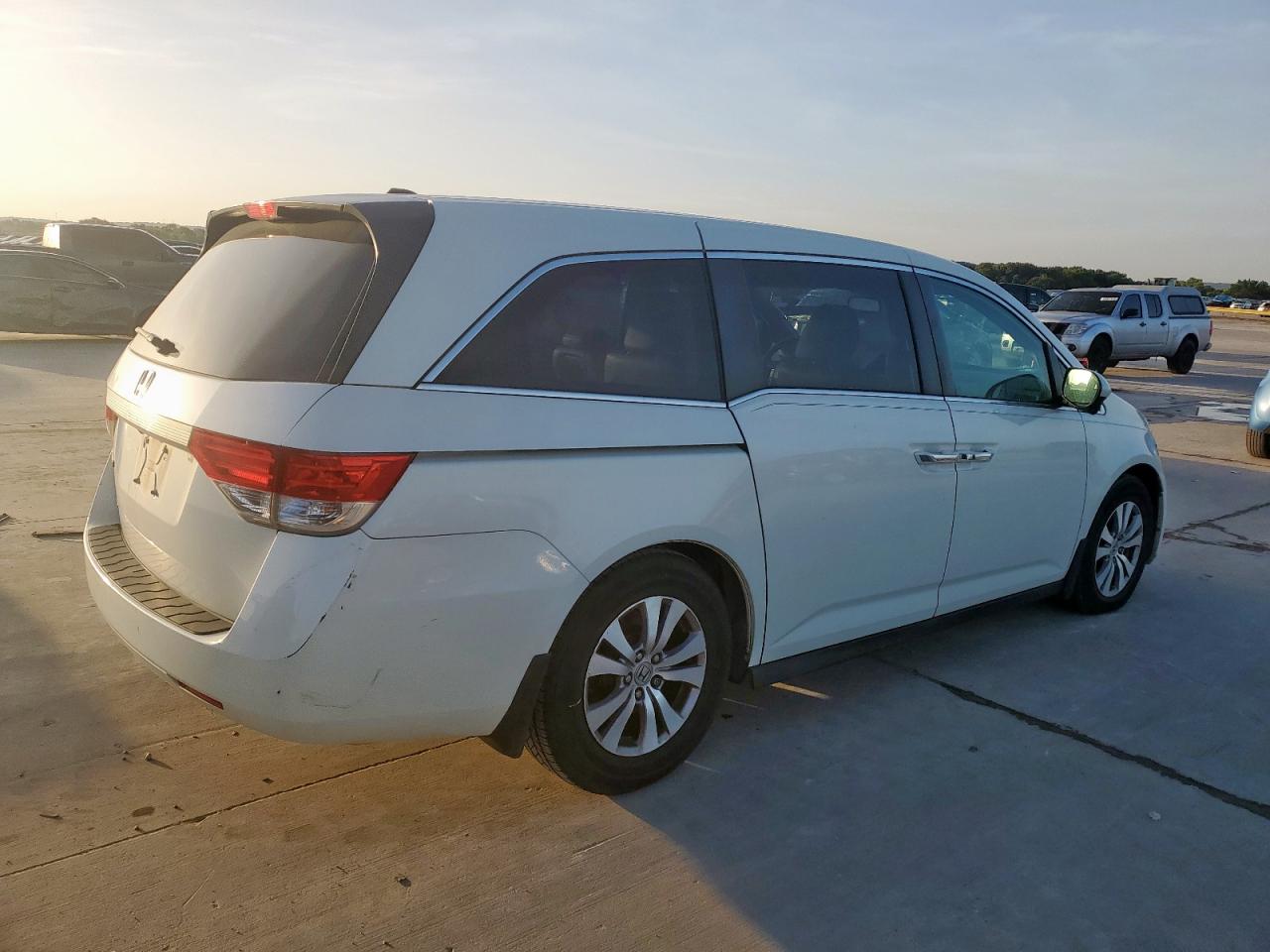 2015 Honda Odyssey Exl VIN: 5FNRL5H61FB106018 Lot: 65268475