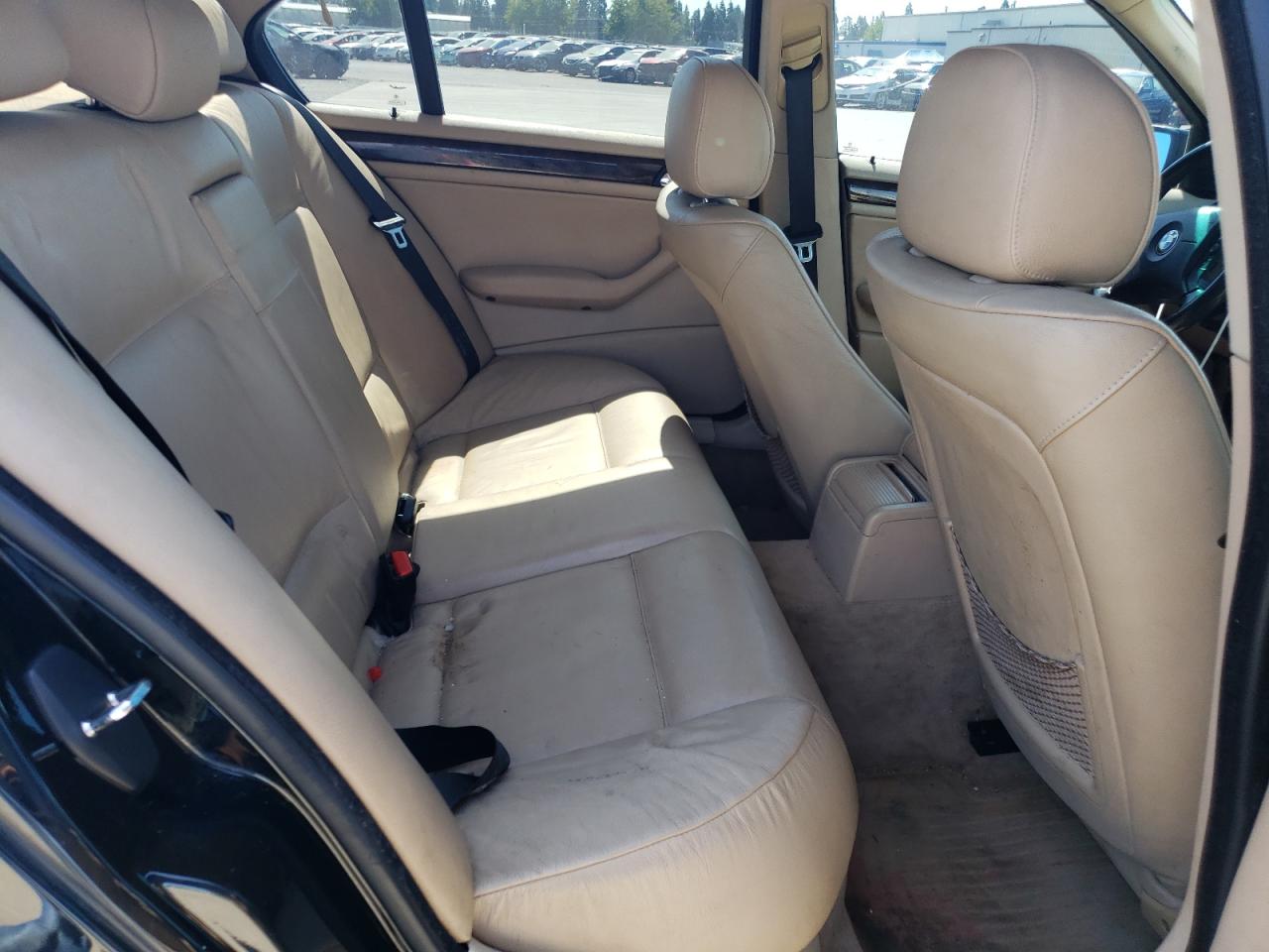 2003 BMW 325 I VIN: WBAEV33493KL82588 Lot: 65286435