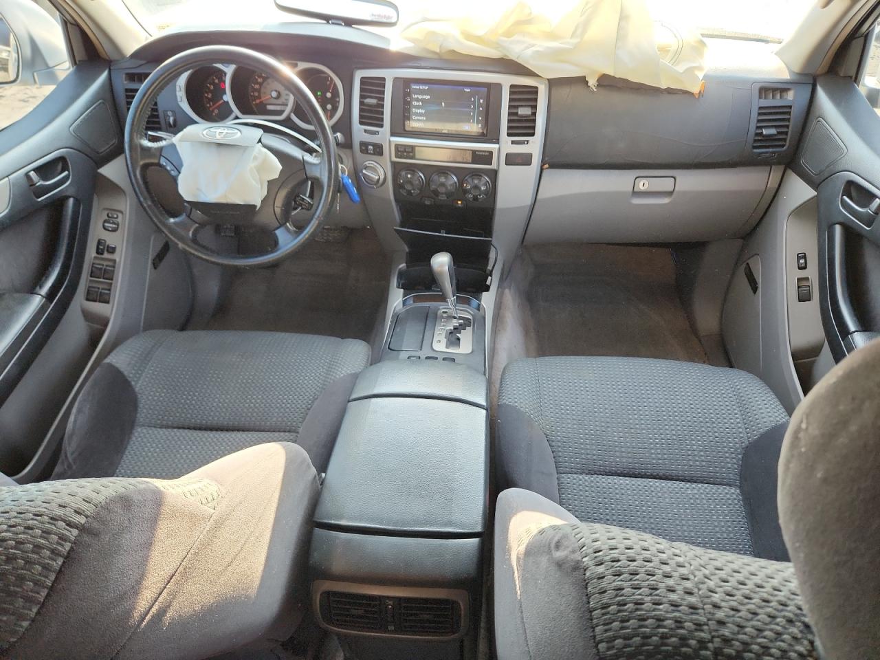 2004 Toyota 4Runner Sr5 VIN: JTEBU14R040045100 Lot: 64144845