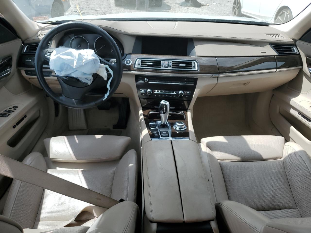 2011 BMW 750 Lxi VIN: WBAKC8C50BC433869 Lot: 64087635