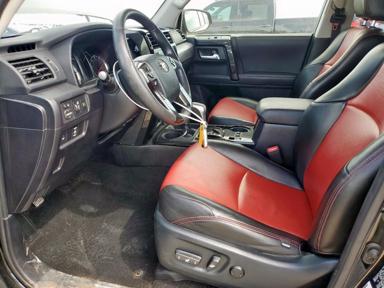 2021 Toyota 4Runner Sr5/Sr5 Premium VIN: JTEPU5JR3M5925471 Lot: 65464885