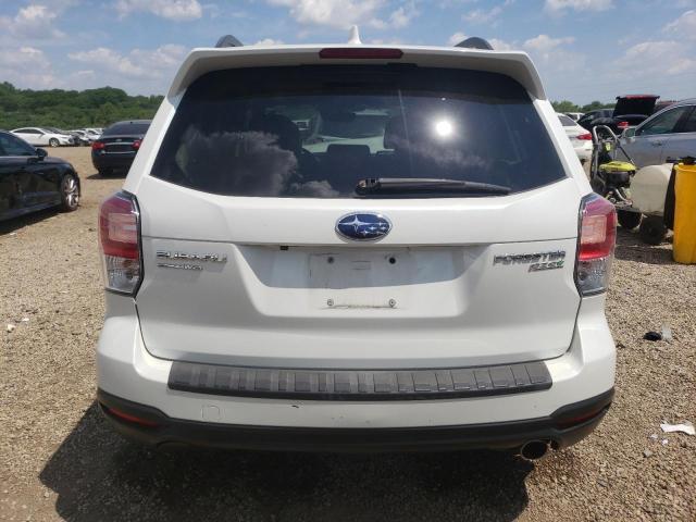  SUBARU FORESTER 2017 Biały