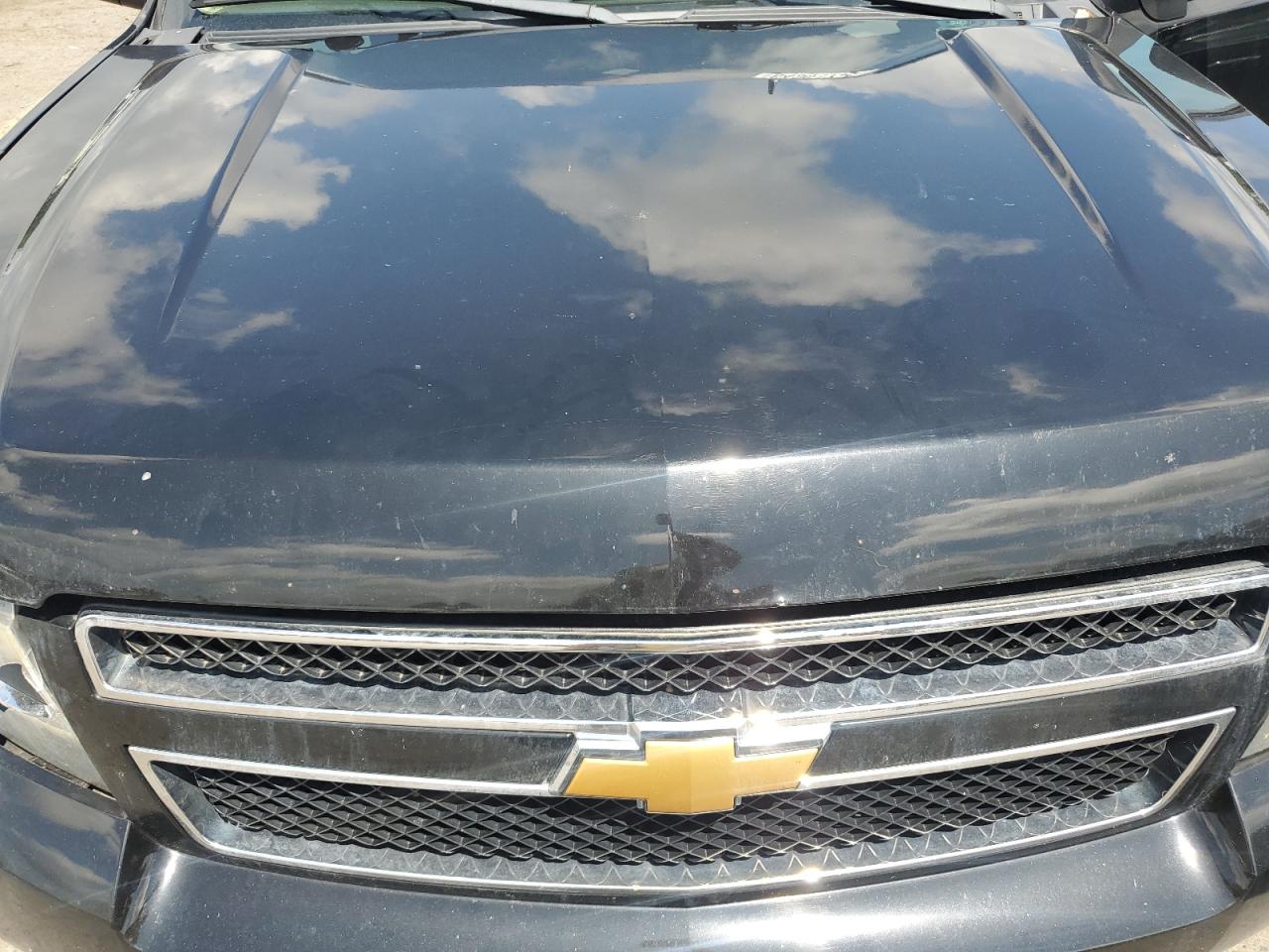 2013 Chevrolet Suburban K1500 Lt VIN: 1GNSKJE70DR147412 Lot: 64301735